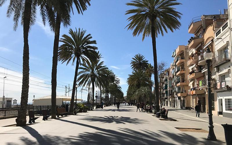 Habitaciones Con Bano Compartido En Bonito Apartamento En Badalona Kültér fotó