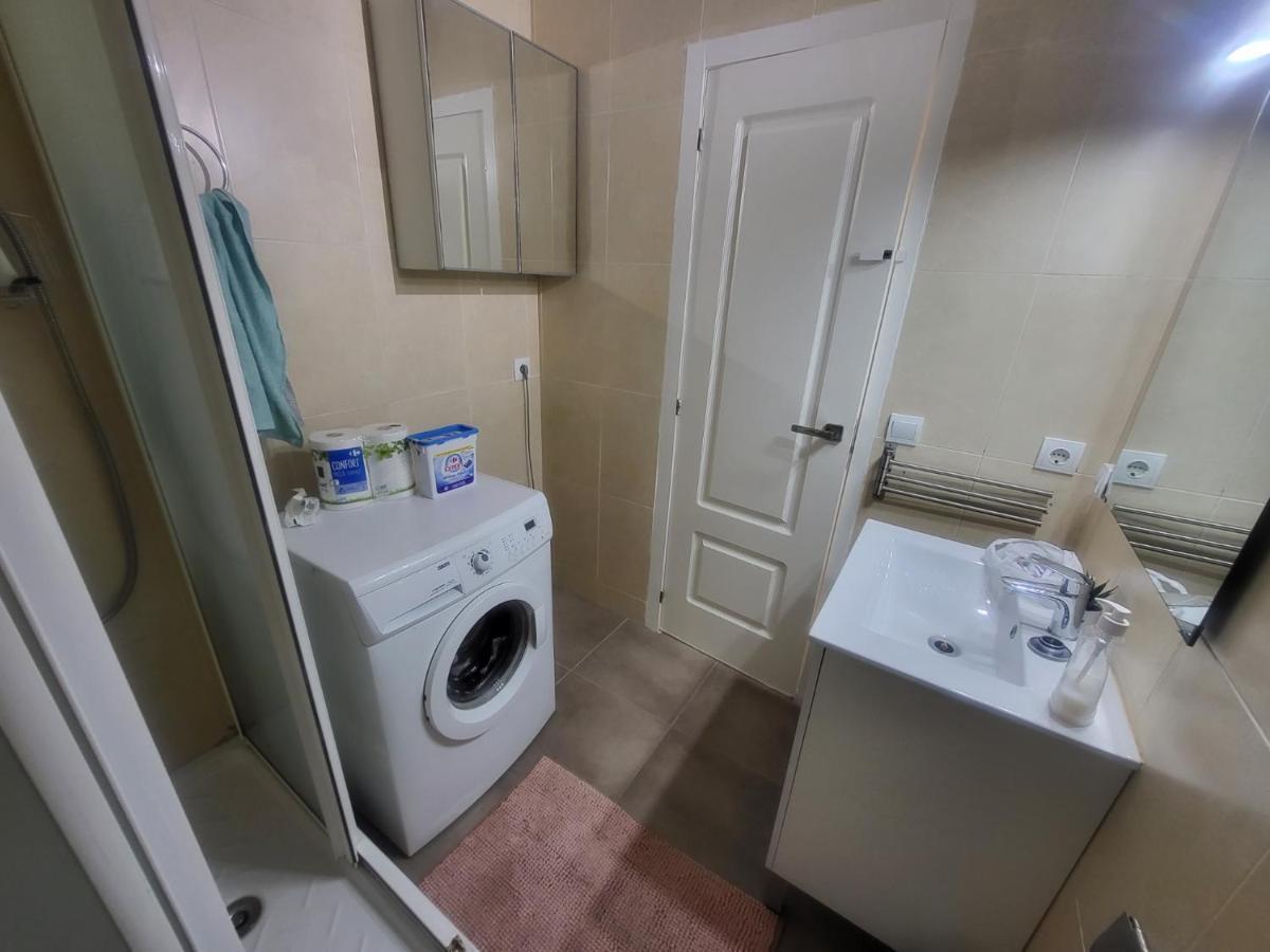Habitaciones Con Bano Compartido En Bonito Apartamento En Badalona Kültér fotó