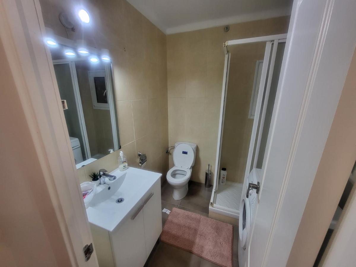 Habitaciones Con Bano Compartido En Bonito Apartamento En Badalona Kültér fotó